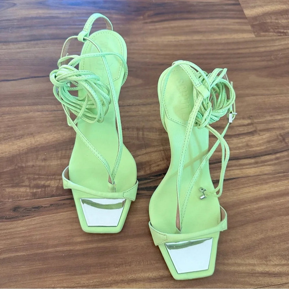 Schutz Vikki T-strap Lace-up heeled Sandal Size: 7B in Lime Green - Picture 3 of 6